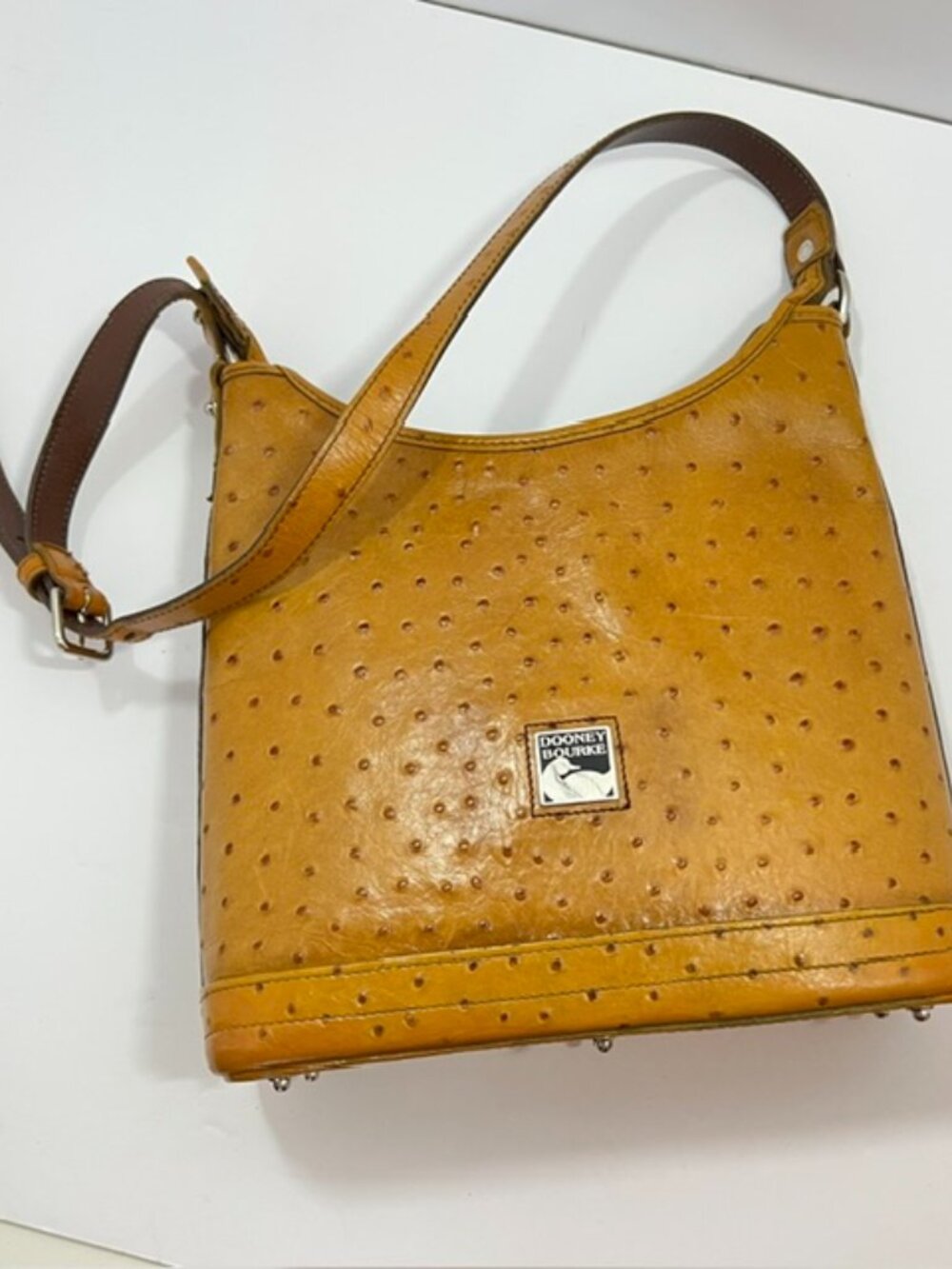 Dooney & Bourke Ostrich Embossed Leather Hobo Shoulder Bag Honey Tan Vintage Y2K